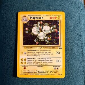 Magnetron Holographic Pokémon card 11/62